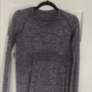 LuluLemon long sleeve swiftly